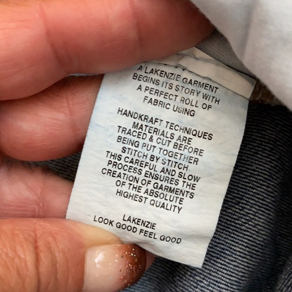 Lakenzie Side Stripe Distressed Ankle Zipper Jean - Picture 9 of 11